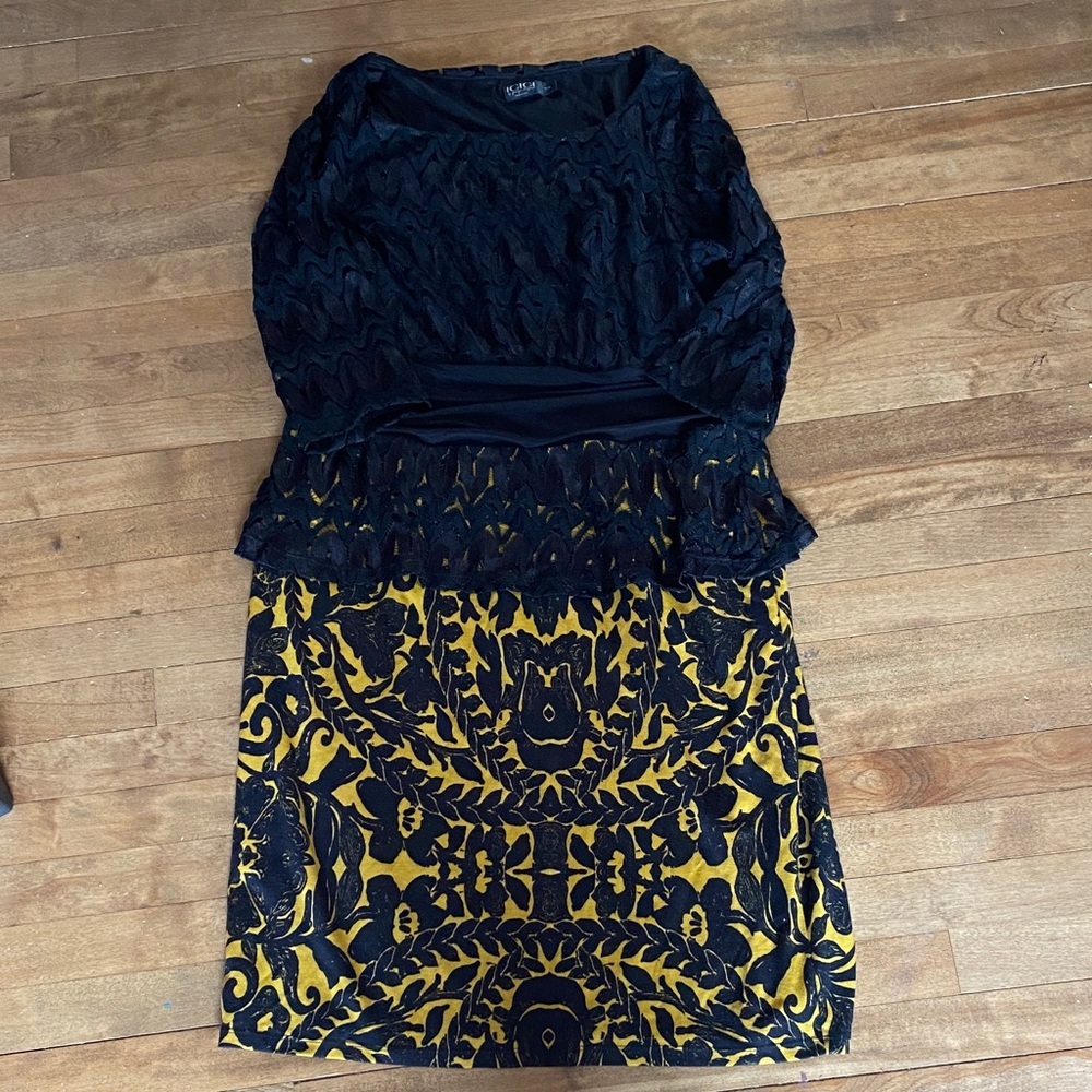 Vintage Elegant GiGi black and Gold plus size Long Sleeve size 14/16 Dress
